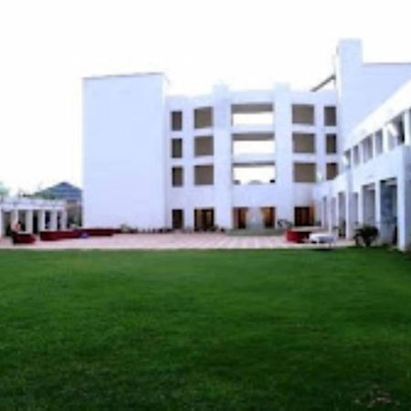 Blue Lily Beach Resort Puri Eksteriør bilde