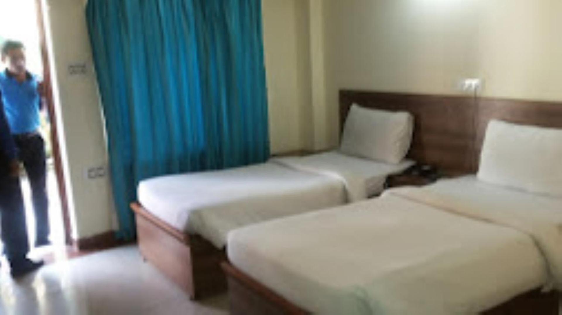Blue Lily Beach Resort Puri Eksteriør bilde